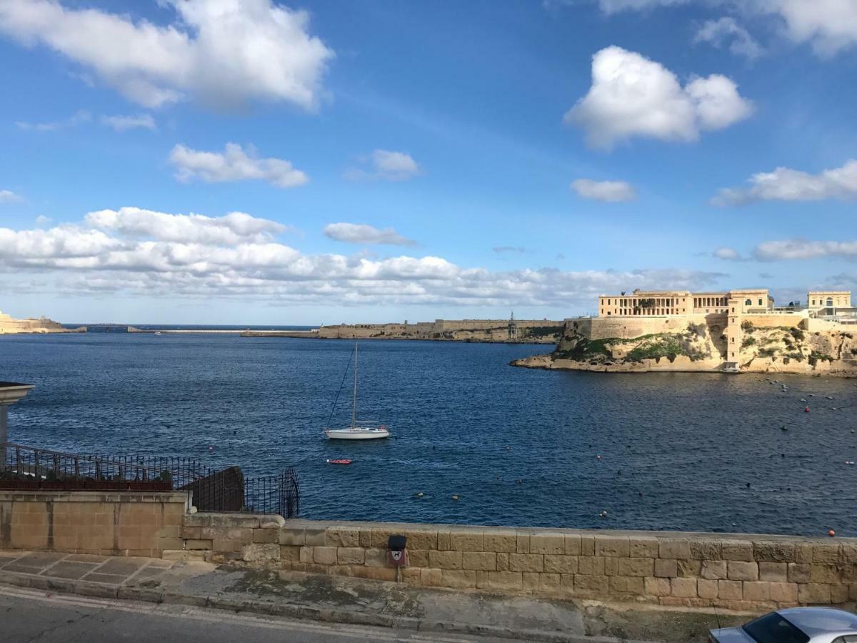 Апартаменты Grand Harbour View Биргу Экстерьер фото